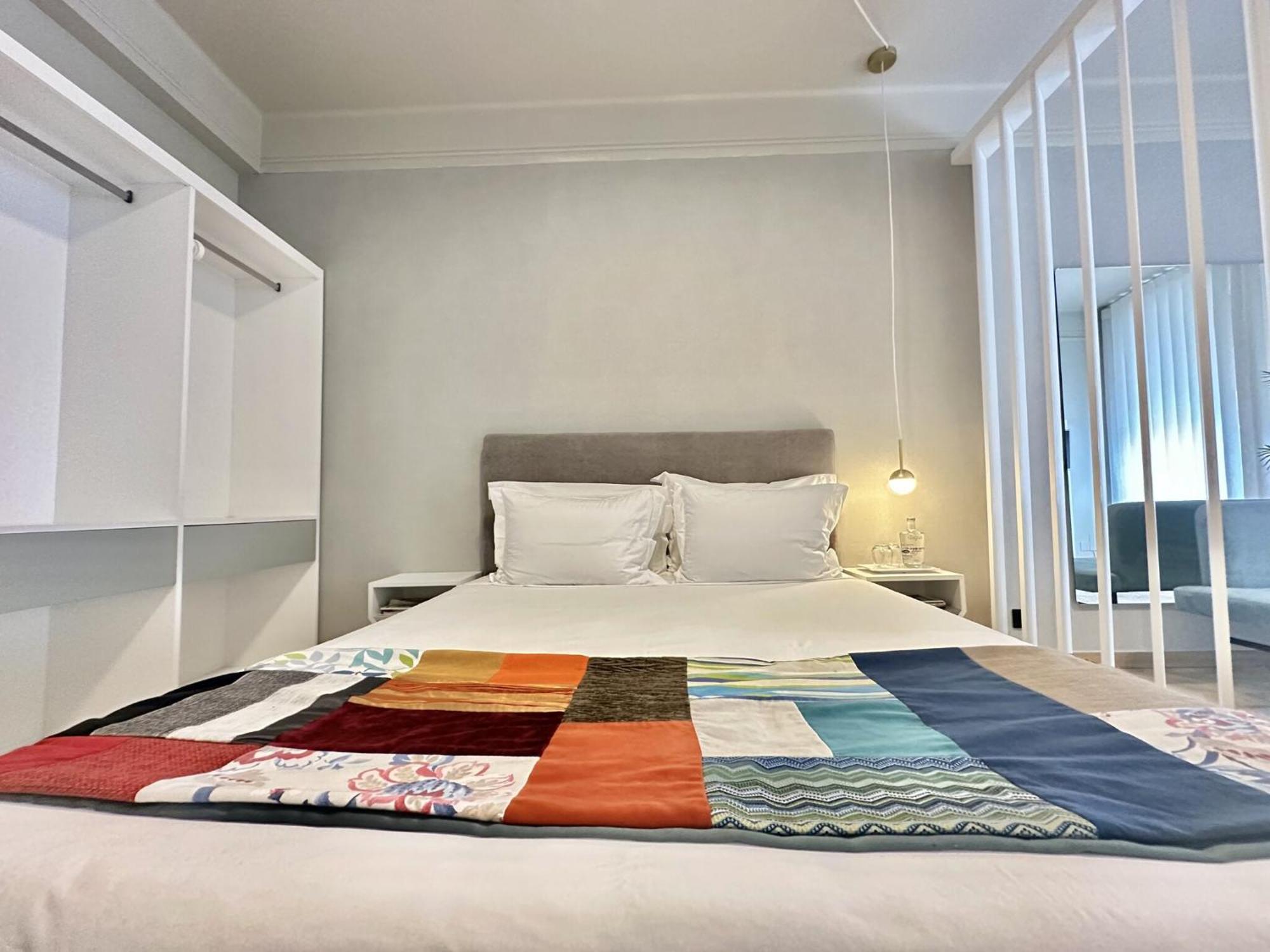 Centrally Located In Apartamento